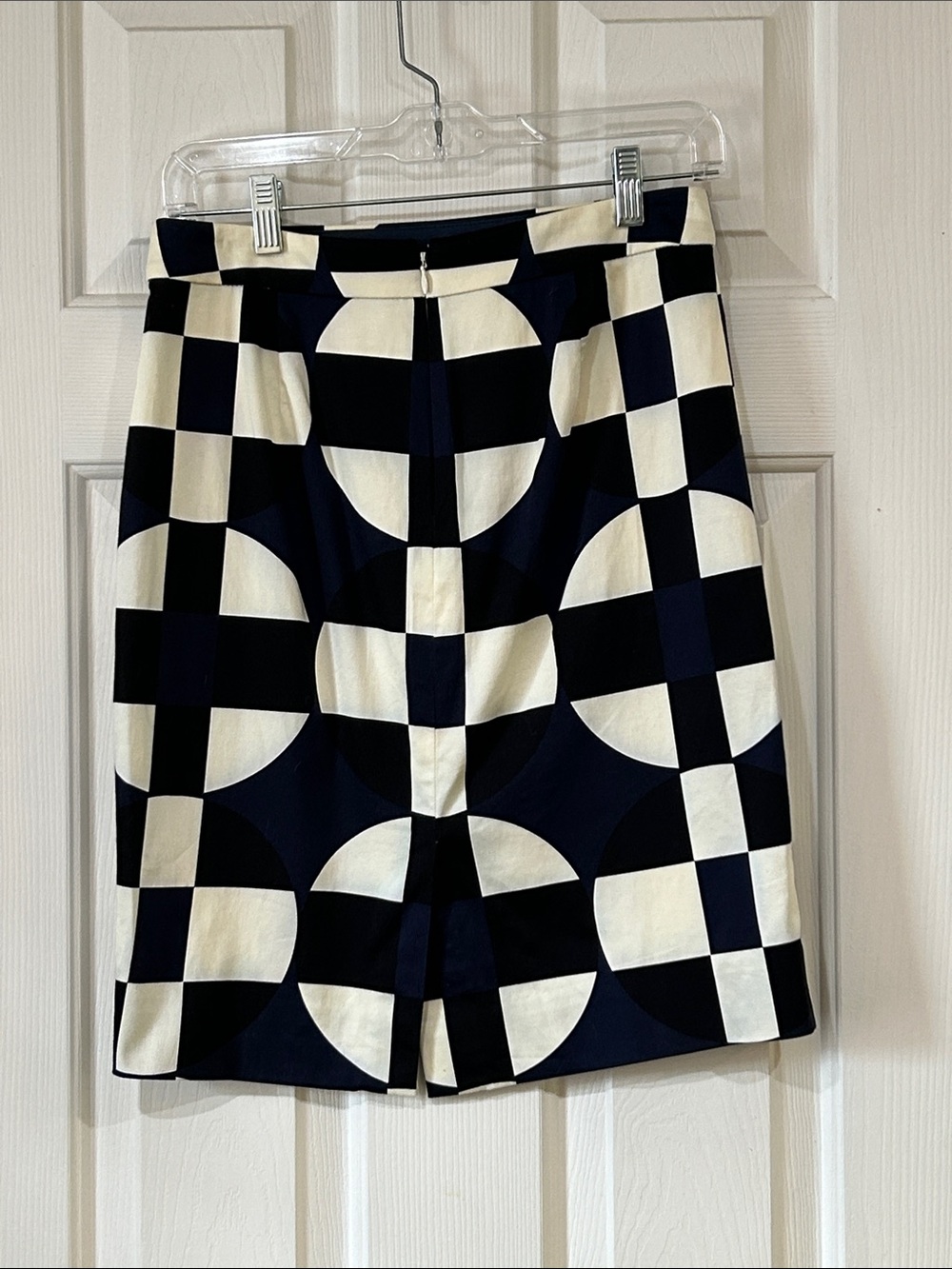 J. Crew The Pencil Skirt Black, Navy, & Cream Geometric Print Cotton SZ 2 - Picture 3 of 8